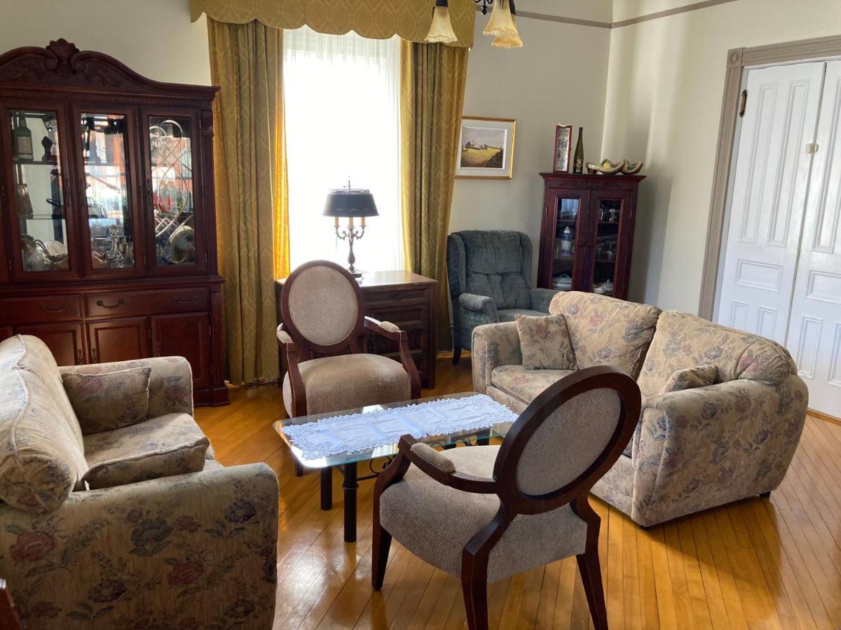 Chez L'Doc Bed & Breakfast Saint-Prosper Екстериор снимка